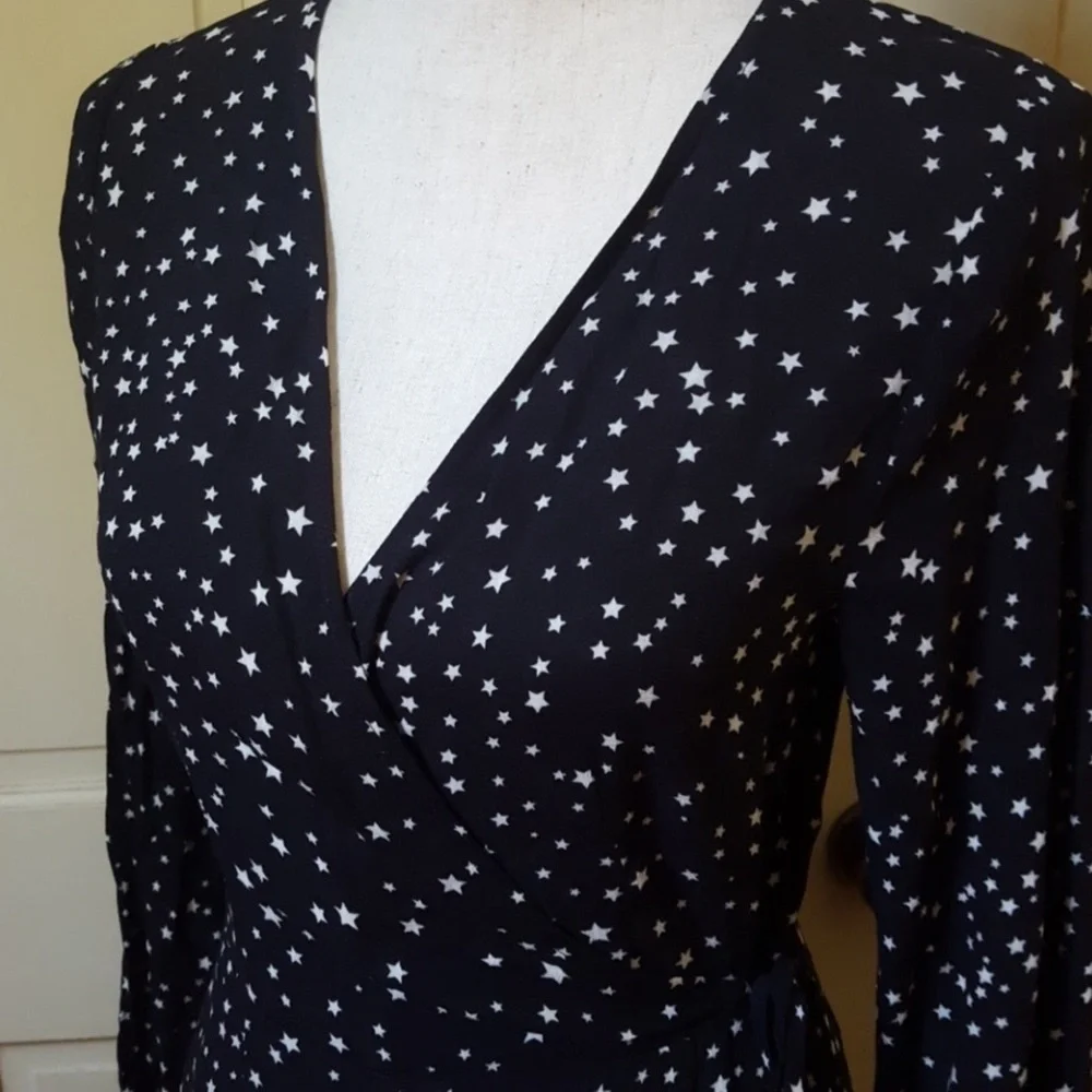 Wild fable star dress - Picture 3 of 3